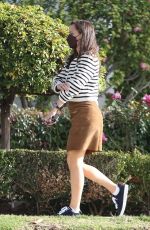 JENNIFER GARNER Out and About in Brentwood 01/13/2022