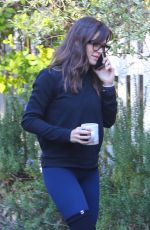 JENNIFER GARNER Out for a Morning Walk in Brentwood 01/06/2022