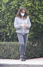 JENNIFER GARNER Out for Morning Walk in Brentwood 01/19/2022