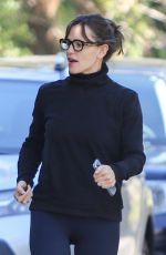 JENNIFER GARNER Out Hiking in Brentwood 01/09/2022