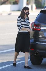 JENNIFER GARNER Out in Pacific Palisades 01/11/2022