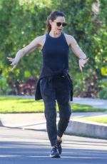 JENNIFER GARNER Out on Morning Walk in Pacific Palisades 01/23/2022