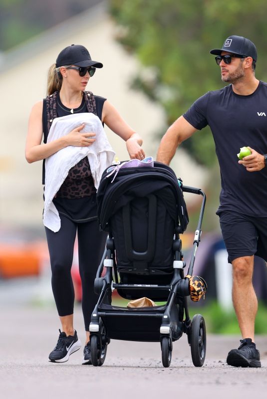 JENNIFER HAWKINS and Jake Wall Out with Their Childrens in Sydney 01/24/2022