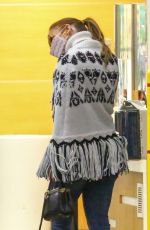 JENNIFER LOPEZ and Ben Affleck Out for Lunch in Los Angeles 01/09/2022