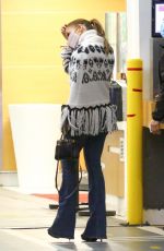 JENNIFER LOPEZ and Ben Affleck Out for Lunch in Los Angeles 01/09/2022