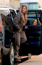 JENNIFER LOPEZ Makes a Wardrobe Change Before Heading to Dance Studio in Los Angeles 01/27/2022