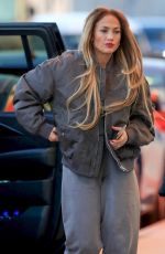 JENNIFER LOPEZ Makes a Wardrobe Change Before Heading to Dance Studio in Los Angeles 01/27/2022