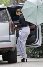 JENNIFER LOPEZ Out for Lunch in Bel Air 01/16/2022