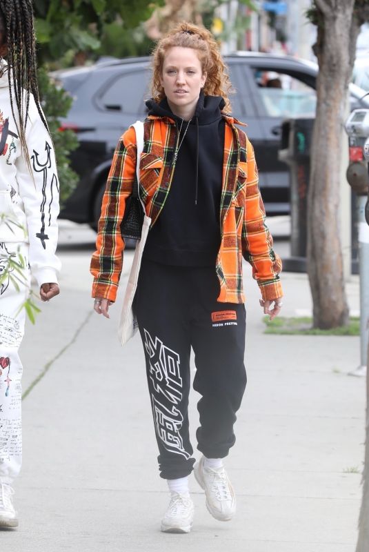 JESS GLYNNE Out and About in Beverly Hills 01/29/2022