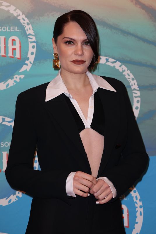JESSIE J at Cirque du Soleil