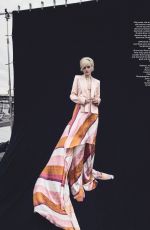 JULIA GARNER in Harper