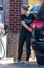 KATE GOSSELIN at a Gas Station in North Carolina 01/04/2022