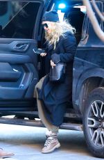 KATE HUDSON Arrives at Her Hotel in New York 01/16/2022