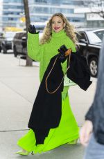 KATE HUDSON Out and About in New York 01/25/2022