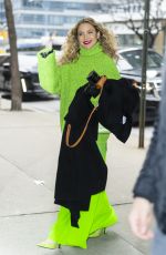 KATE HUDSON Out and About in New York 01/25/2022
