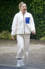 KATE HUDSON Out for Morning Walk in Los Angeles 01/14/2022