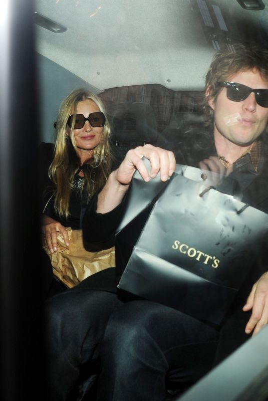 KATE MOSS and Nikolai von Bismarck Out in London 01/16/2022