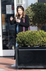 KATHERINE SCHWARZENEGGER Out Shopping with a Friend in Los Angeles 01/26/2022