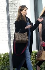 KATHERINE SCHWARZENEGGER Out with a Friend in Los Angeles 01/26/2022