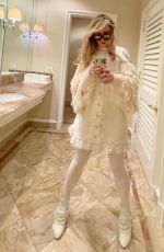 KATHRYN NEWTON - Instagram Photos 01/03/2022