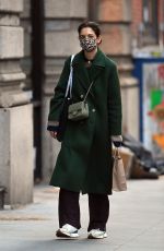 KATIE HOLMES Leaves a Bookstore in New York 01/03/2022