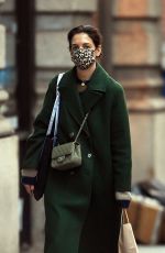 KATIE HOLMES Leaves a Bookstore in New York 01/03/2022