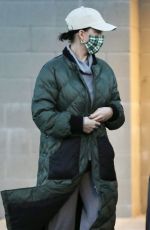 KATY PERRY Shopping at Erewhon Market in Los Angeles 01/09/2022