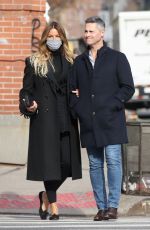 KELLY BENSIMON Out Arm-in-arm with a Mystery Man in New York 01/13/2022
