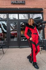 KELLY BENSIMON Out in Aspen 01/17/2022