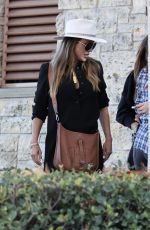 KELLY DODD Out for Dinner with Friends in Newport Beach 01/11/2022