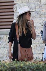 KELLY DODD Out for Dinner with Friends in Newport Beach 01/11/2022