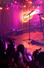 KELSEA BALLERINI Pearforms at New Year