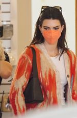 KENDALL JENNER and KHLOE KARDASHIAN Shopping at a Baby Store in Sherman Oaks 01/21/2022