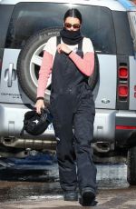 KENDALL JENNER Out Snowboarding with Friends in Aspen 01/17/2022