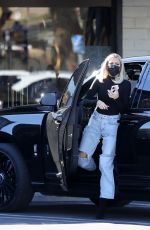 KHLOE KARDASHIAN Out and About in Los Angeles 01/12/2022