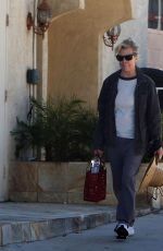KIM BASINGER Arrives at Her Gym in Los Angeles 01/27/2022