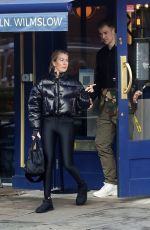 KIMBERLY CREW Out for Lunch in Wilmslow 01/14/2022