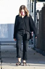 KRISTEN BELL Out and About in Los Angeles 01/06/2022
