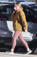 KRISTEN BELL Out for Her Daily Morning Walk in Los Feliz 01/12/2022