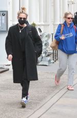 KRISTEN STEWART Out and About in New York 01/25/2022