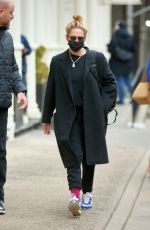 KRISTEN STEWART Out and About in New York 01/25/2022