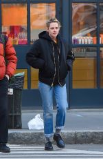 KRISTEN STEWART Out with Friends in New York 01/24/2022 