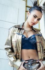 KYLIE CANTRALL - Instagram Photos and Video 01/18/2022