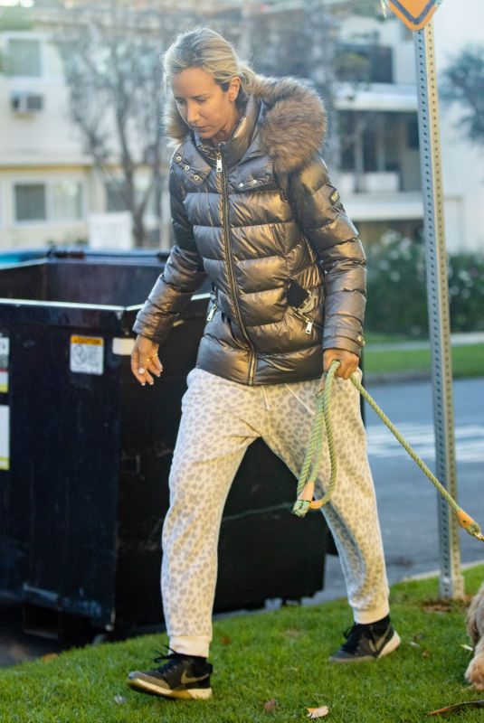 LADY VICTORIA HERVEY Out with Her Dog in Los Angeles 01/18/2022