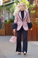 LINDSEY VONN Out and About in New York 01/11/2022