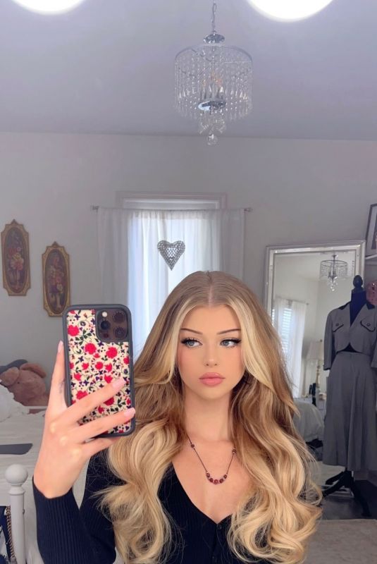 LOREN GRAY - Instagram Photos 01/20/2022