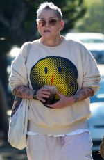LORI PETTY Out and About in Venice 01/10/2022