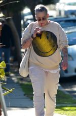 LORI PETTY Out and About in Venice 01/10/2022