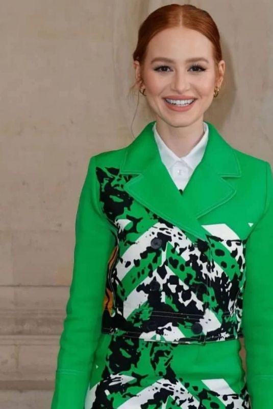 MADELAINE PETSCH at Dior Haute Couture Spring/Summer 2022 Show at Paris Fashion Week 01/24/2022