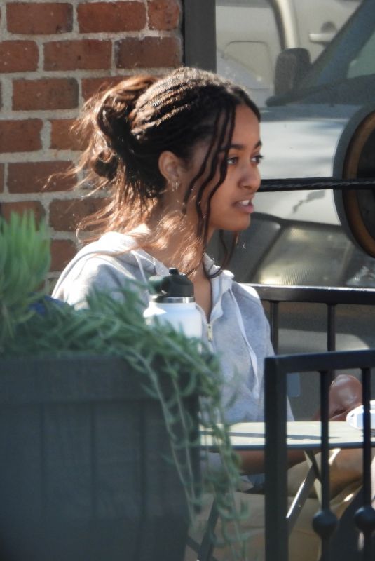 MALIA OBAMA at Alfred